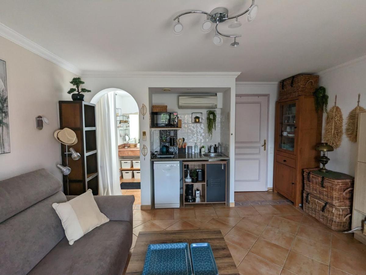 L'Instant Mer - Bord De Mer - Studio Avec Grand Jardin A La Capte Hyères Dış mekan fotoğraf